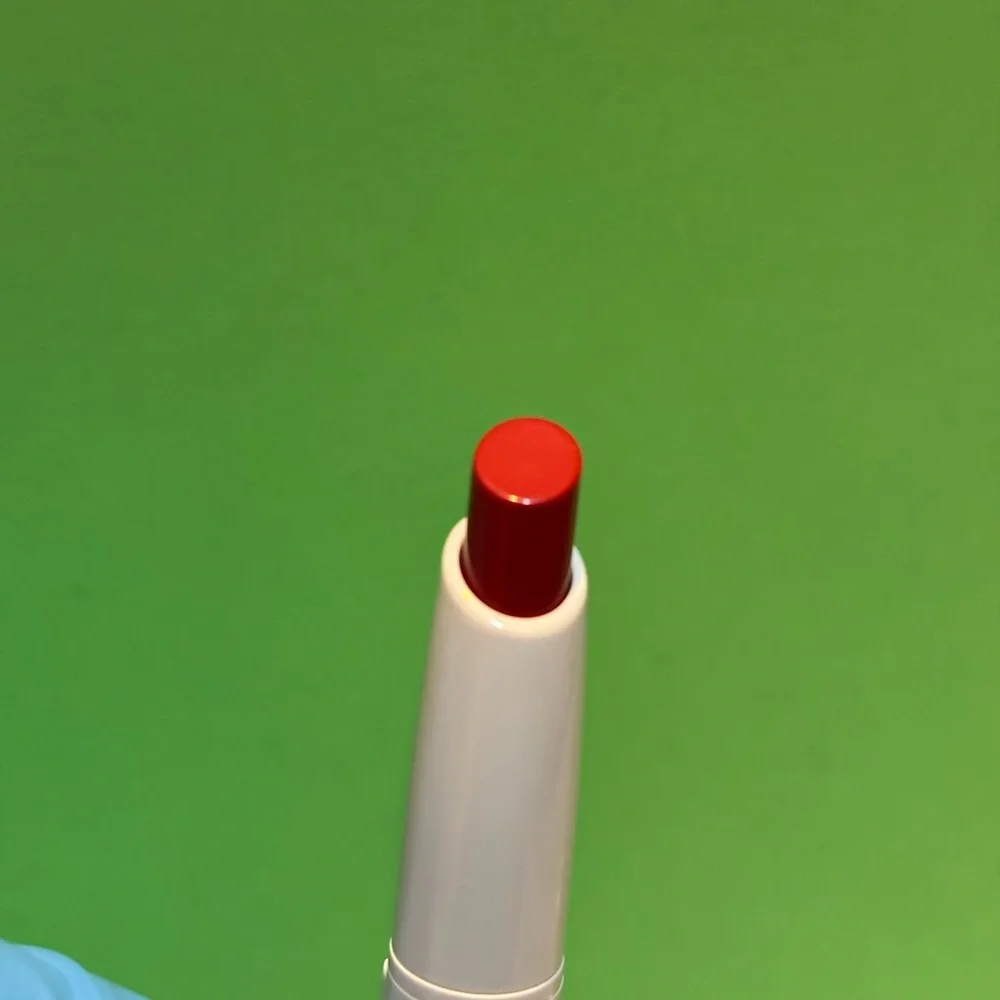 BNIB! Kat Von D Epic Kiss Lipstick - ROLE BREAKER 190